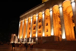 parlement nuit Tbilissi